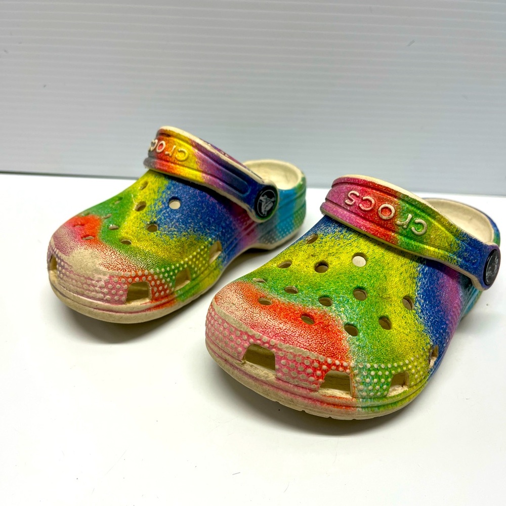 Crocs - toddler size c8